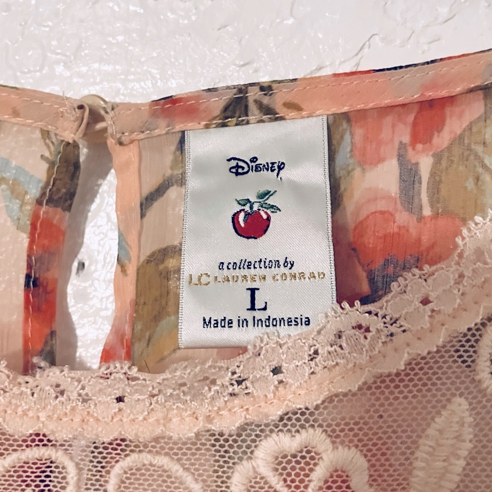 Lauren Conrad x Disney Snow White Blouse (Peach Floral) - Picture 4 of 4